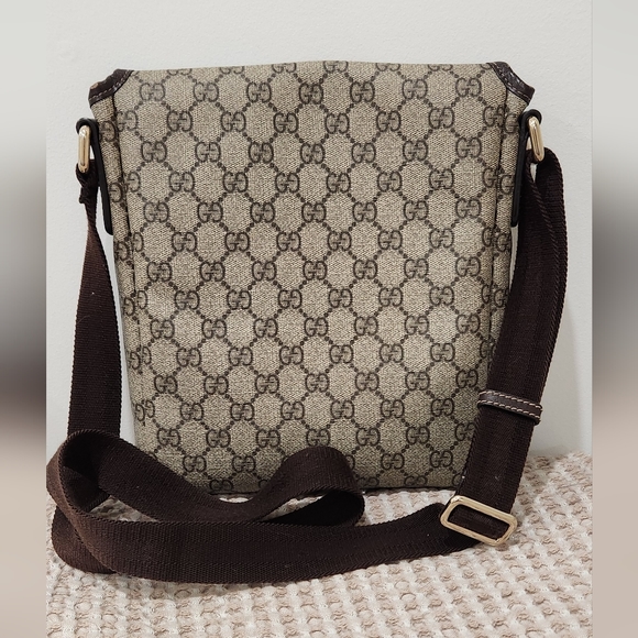 Gucci Crossbody - Picture 5 of 16